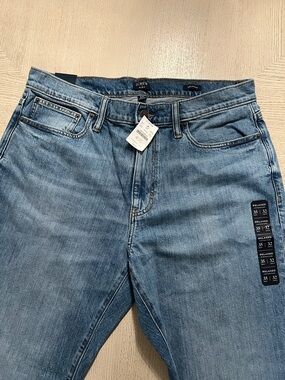 J. Crew Men’s Relaxed Vintage Flex Medium Blue Denim Jeans